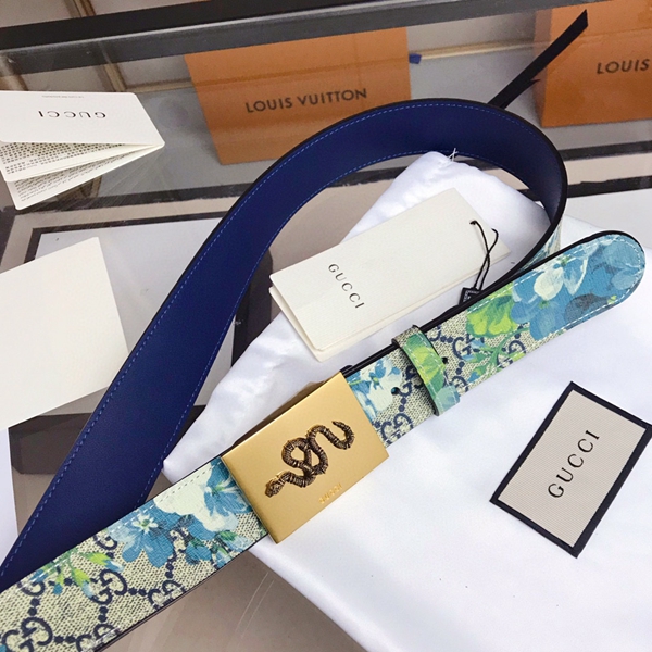 スーパーコピーグッチベルト素材ディテール